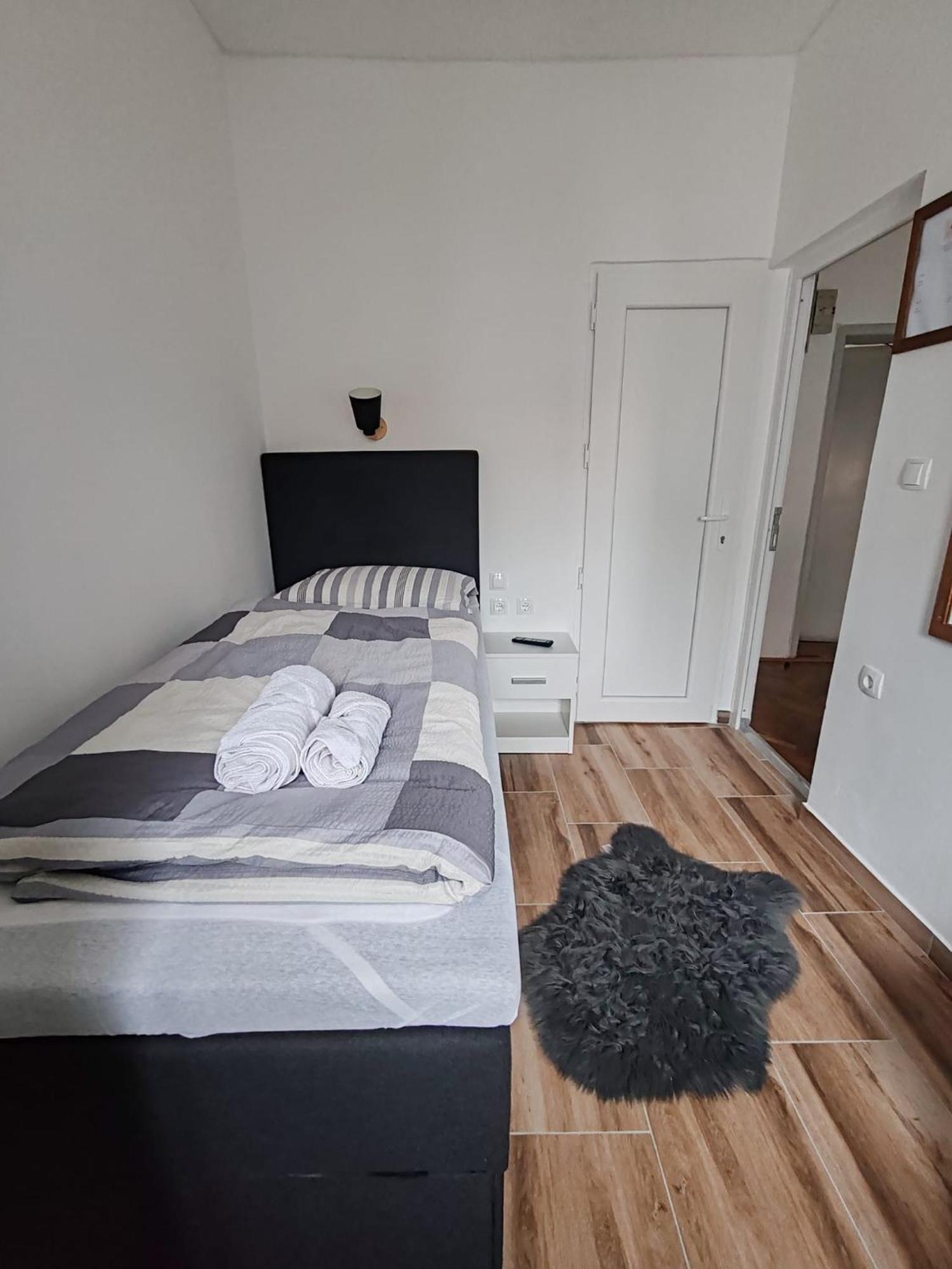 Sobe Dakovacki Vezovi Hotel Ðakovo Bagian luar foto